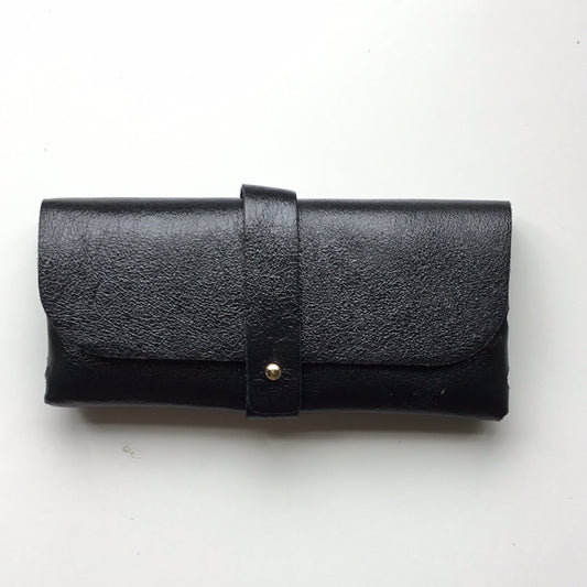 Leather glasses case- black metallic