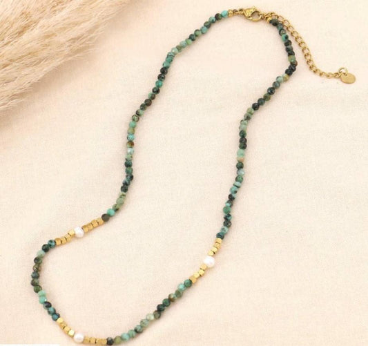 Earthy green beaded necklace - 0124060