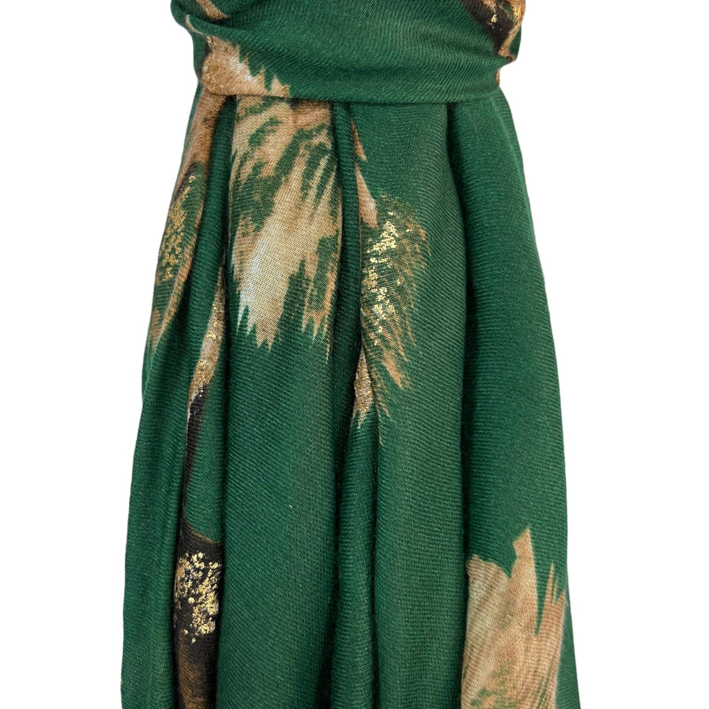 Green thistle dusty miller scarf