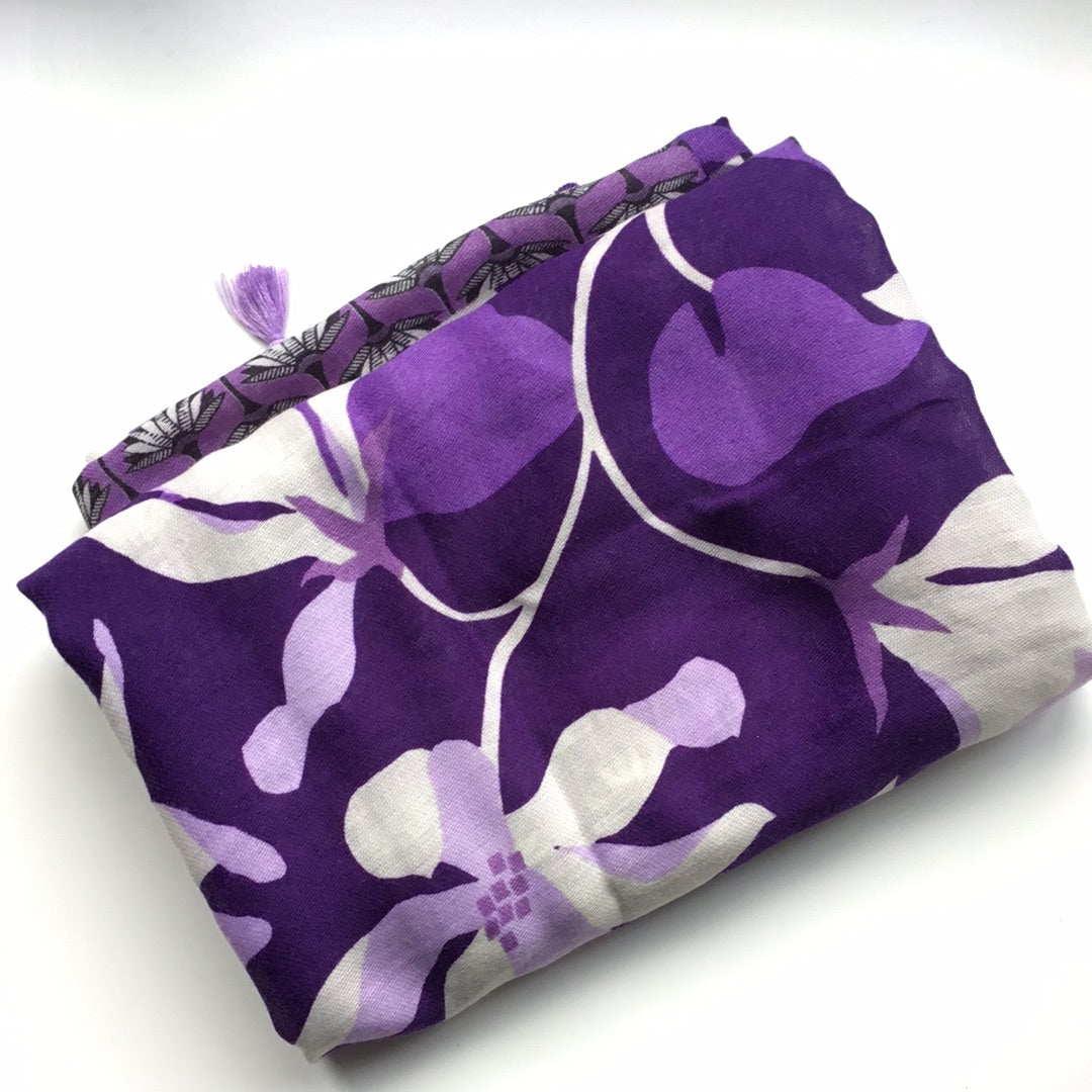 Purple flower print scarf with tassels