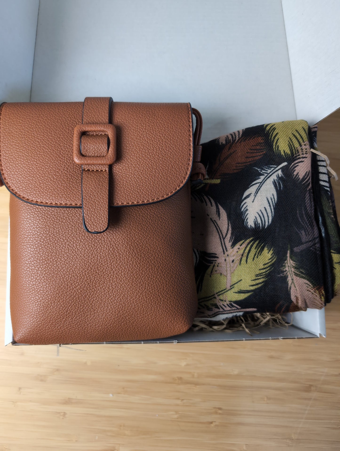 Gift box - Signature Bag - Tan