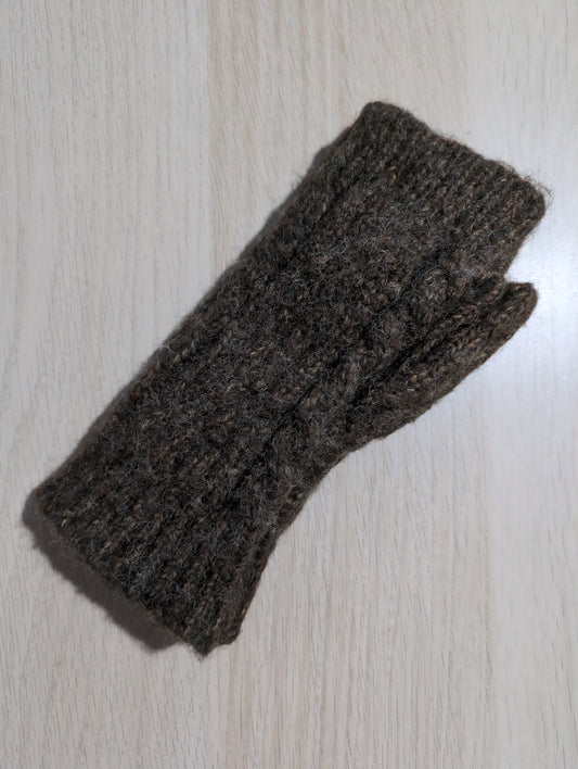 Wrist warmers - Brown cable