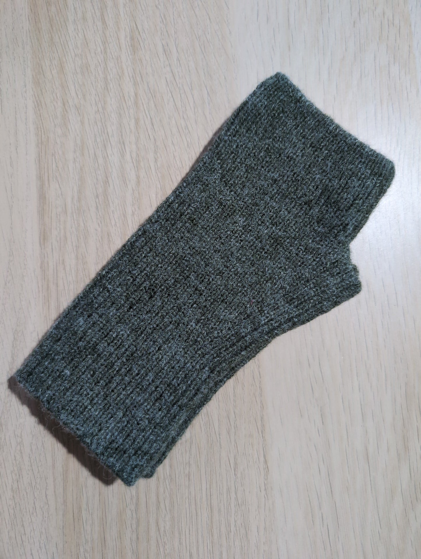 Wrist warmers - Khaki green